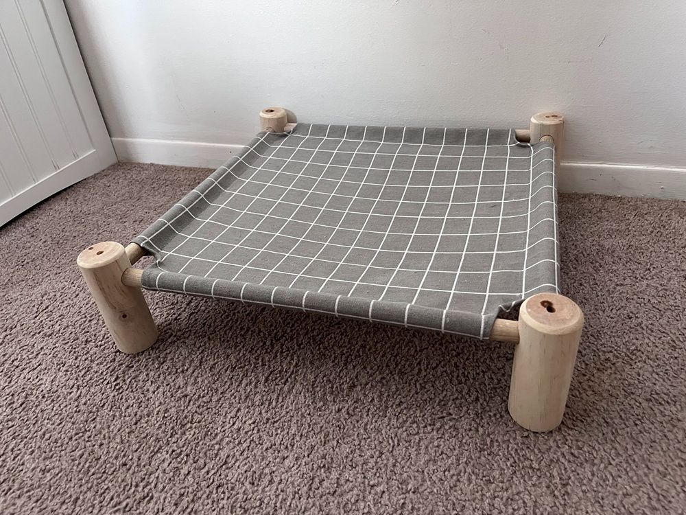 Pozico Elevated Cat Bed